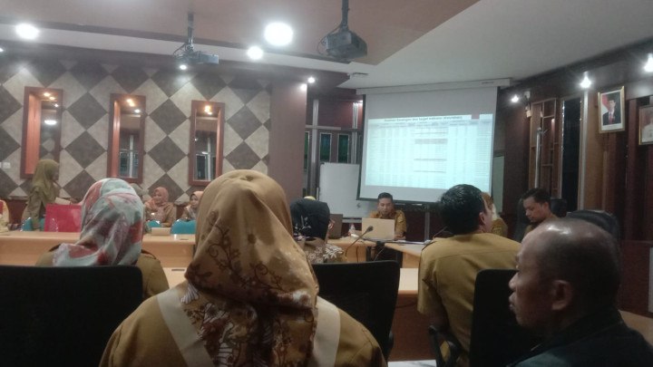 Rapat evaluasi laporan probebaya melalui e dalev triwulan 4 ( Selasa,9 Januari 2024)