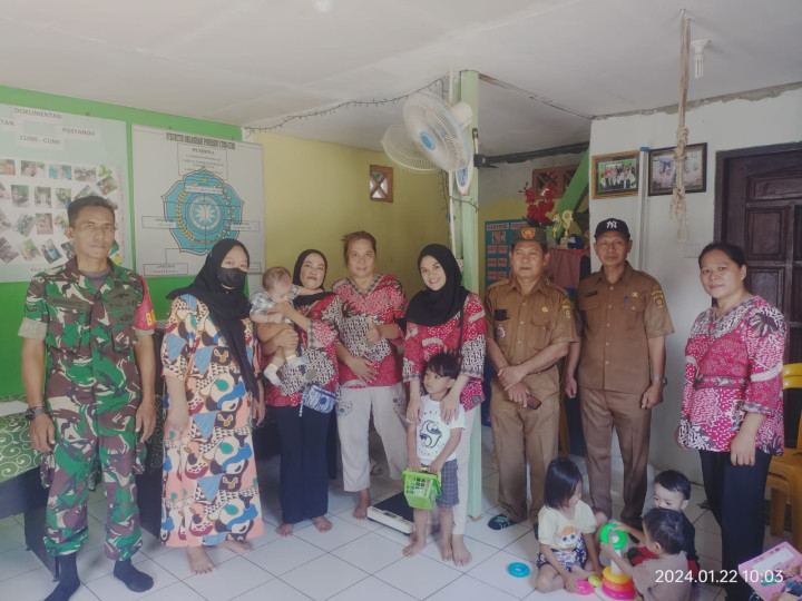 Monitoring kegiatan pelayanan pemeriksaan tumbuh kembang bayi dan balita di posyandu CUMI-CUMI di RT 10 (Senin,22 Januari 2024)