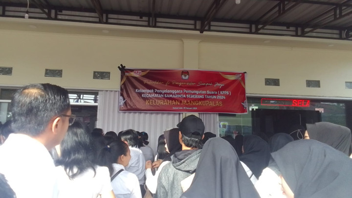 Panitia Pemungutan Suara Kelurahan Mangkupalas Pemilu 2024