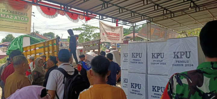 Pendistribusian Kotak Suara,surat Suara dan Bilik suara (Selasa,13 Februari 2024)
