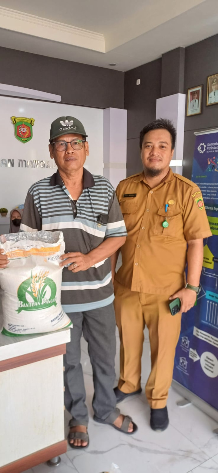 Distribusi Cadangan Beras Pemerintah bulan Pebruari 2024 Kepada PBP  Yang telah terdata ( Selasa,27 Februari 2024)