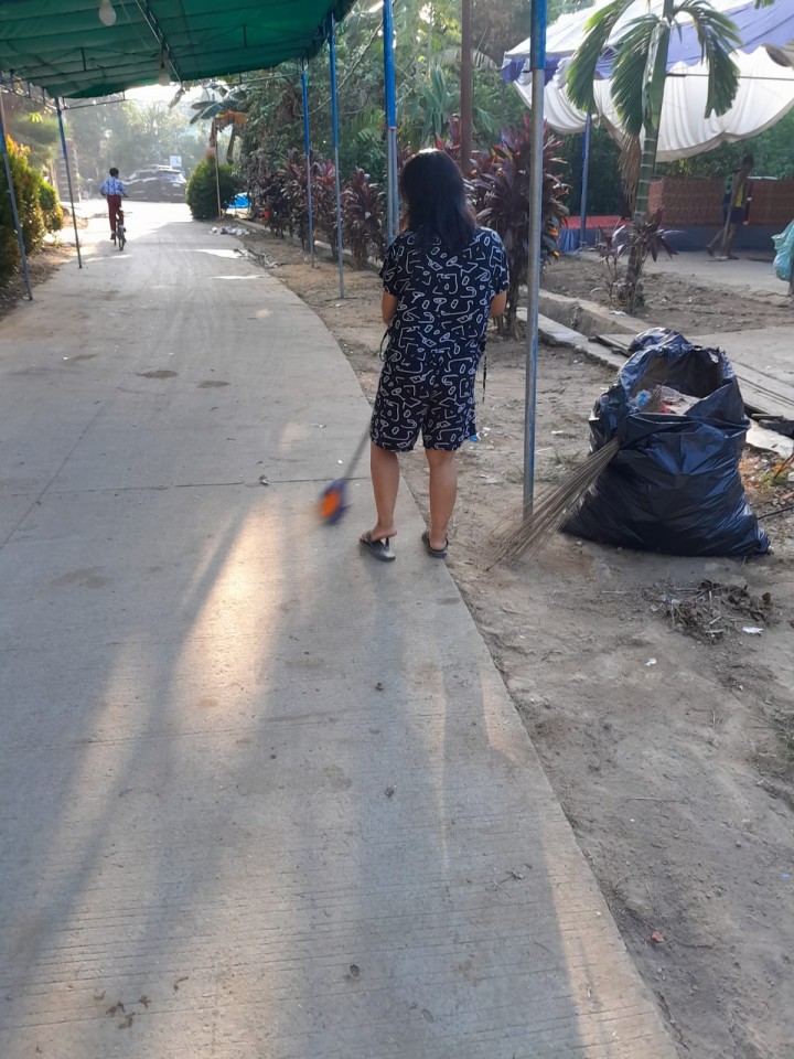Kegiatan gotong royong dan Kegiatan dasawisma RT