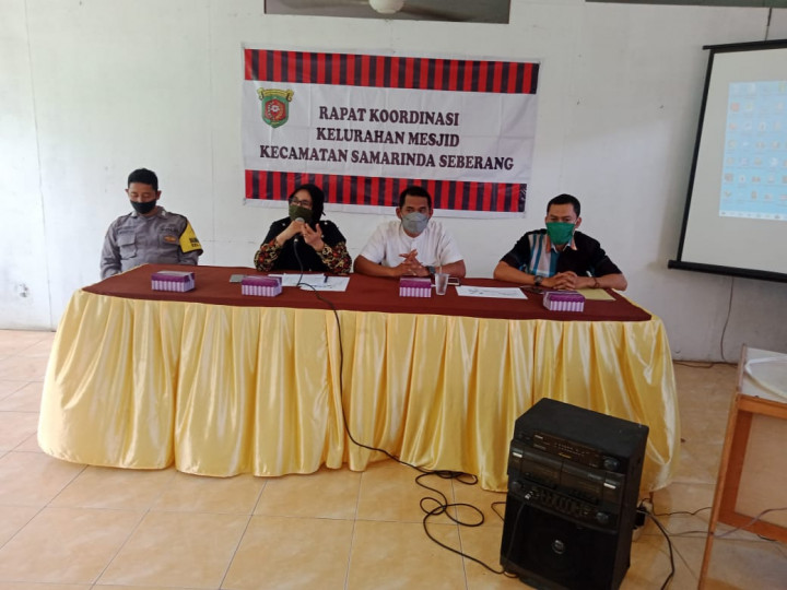 Rapat Koordinasi RT dan dilanjutkan mengikuti Launching Program PROBEBAYA via ZOOM