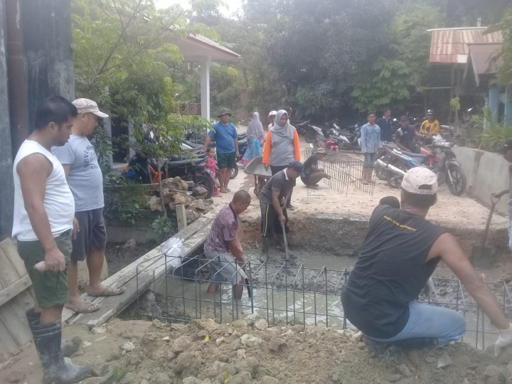 KERJA BAKTI