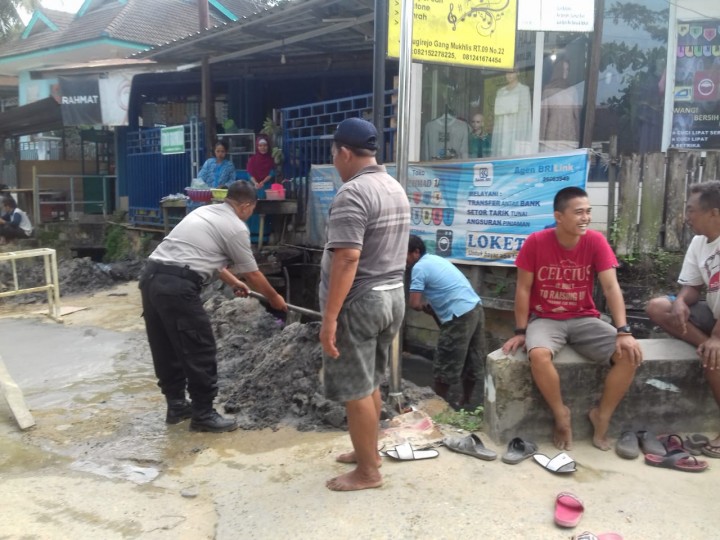KERJA BAKTI