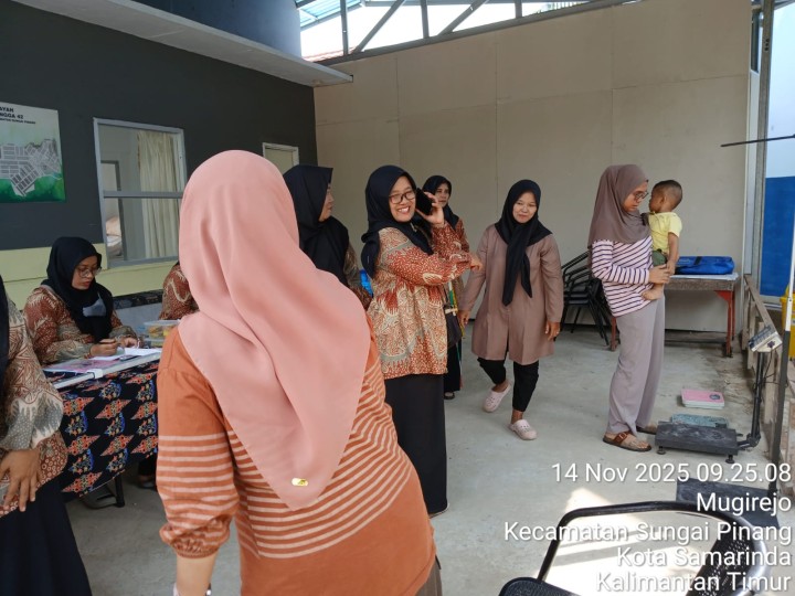 Kunjungan ke posyandu gading kencana