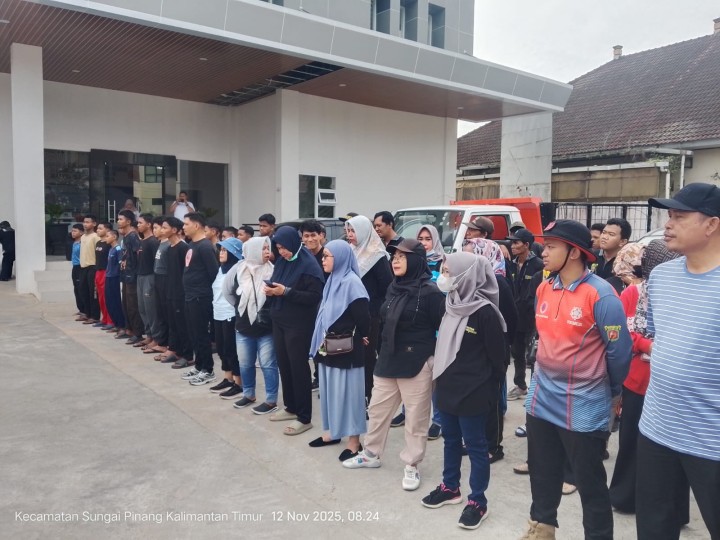 Gotong royong kecamatan sungai pinang