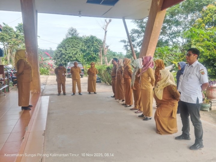 Apel pagi hari senen 10 _10 _2025 klh Mugirejo