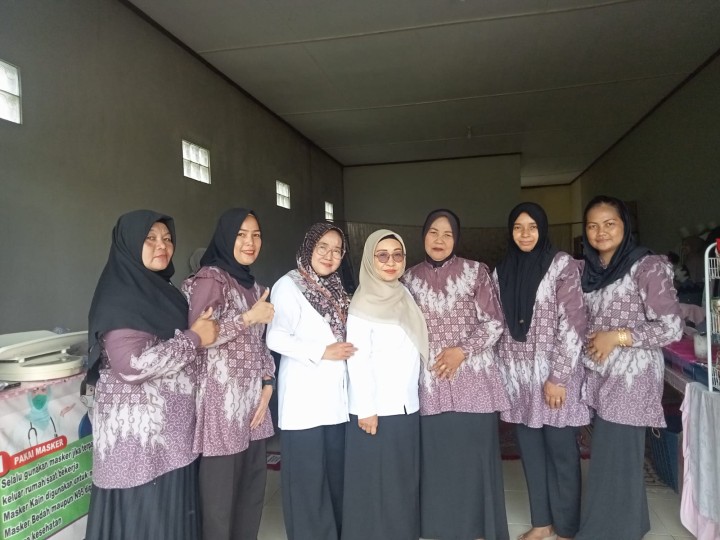 Kunjungan ke posyandu lubuk sawa