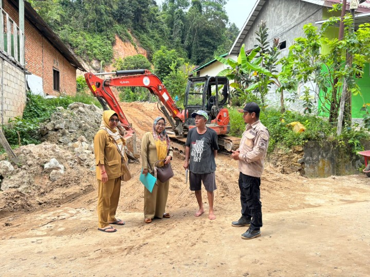 Lokasi Longsor di RT 09 An. Salang 🙏