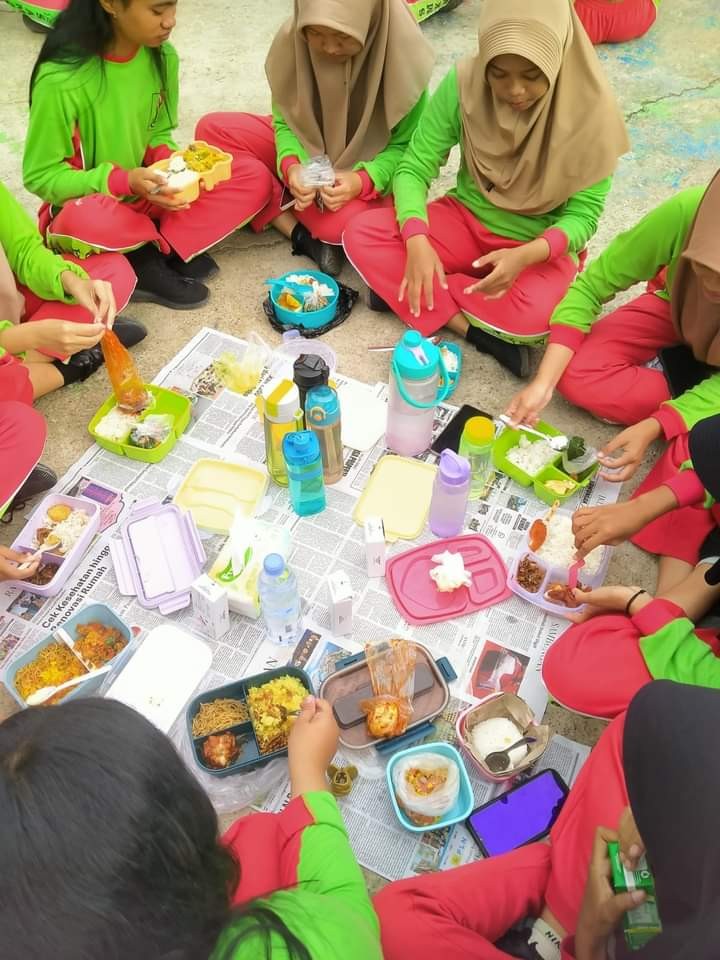 Gerakan nasional aksi gizi di SMKN 19 palaran