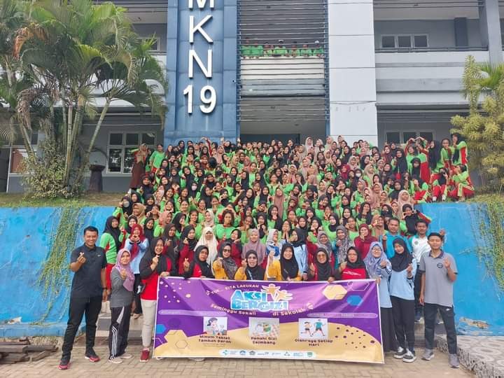 Gerakan nasional aksi gizi di SMKN 19 palaran