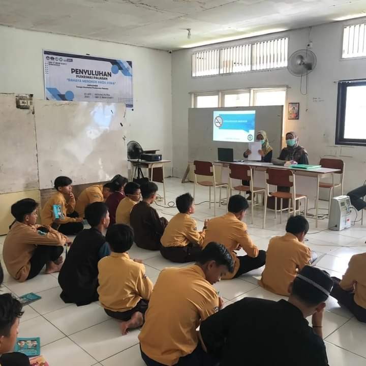 SKRINING PRILAKU MEROKOK PADA PELAJAR DAN PENYULUHAN MAHAYA MEROKOK
