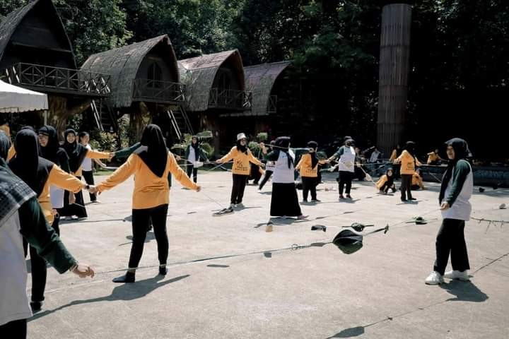 Family gathering keluarga besar puskesmas Palaran