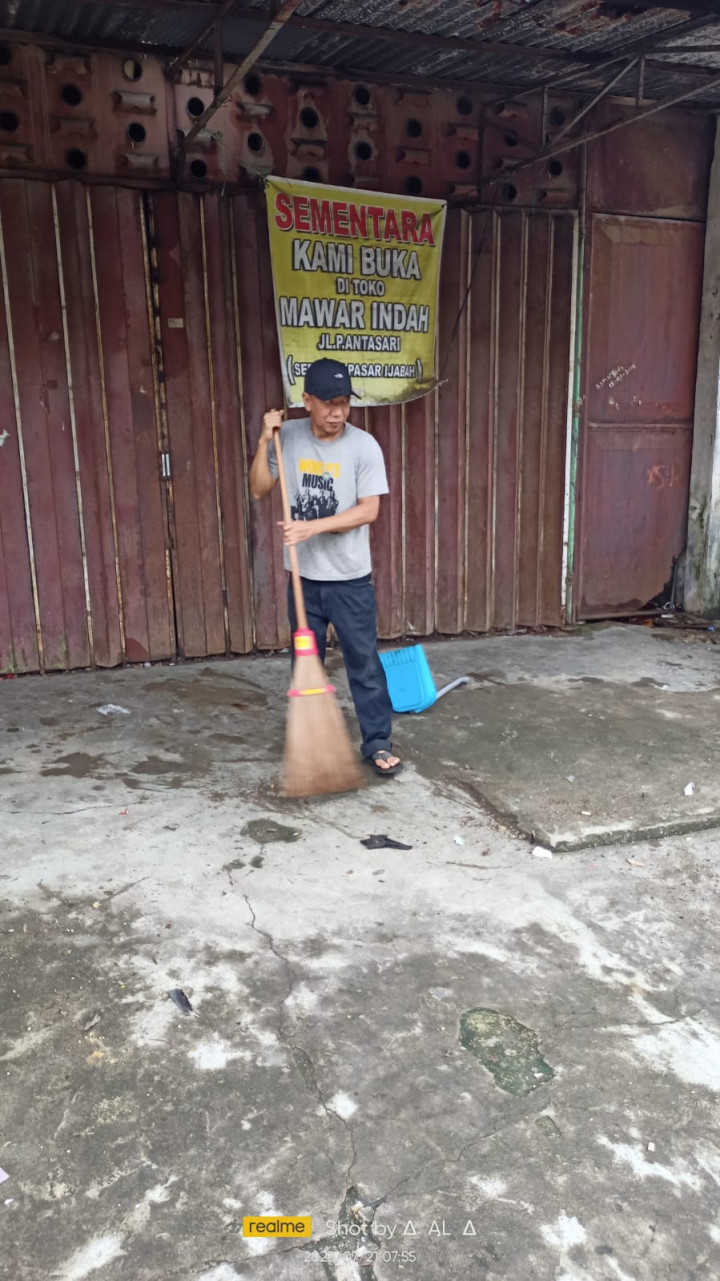 KEGIATAN KERJA BAKTI / GOTONG ROYONG RT 1,2,3,5 DAN 13 DI WILAYAH KELURAHAN PASAR PAGI