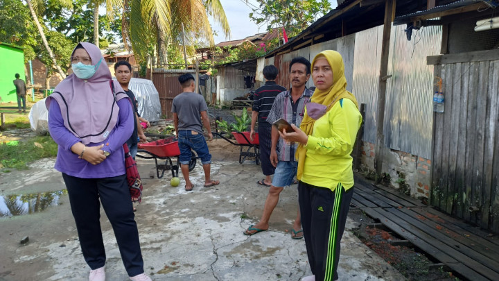 Gotong Royong/Kerja Bakti di wilayah RT.11, 13, 14 Kelurahan Pasar Pagi