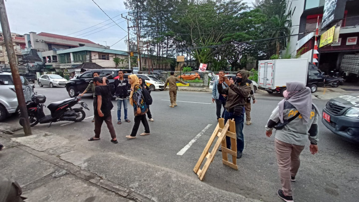 PENERTIBAN ALGAKA YANG MELANGGAR PERDA KOTA SAMARINDA