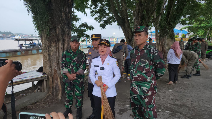 KERJA BAKTI BERSAMA KODIM DALAM RANGKA HARI JUANG TNI AD KE-78 TAHUN