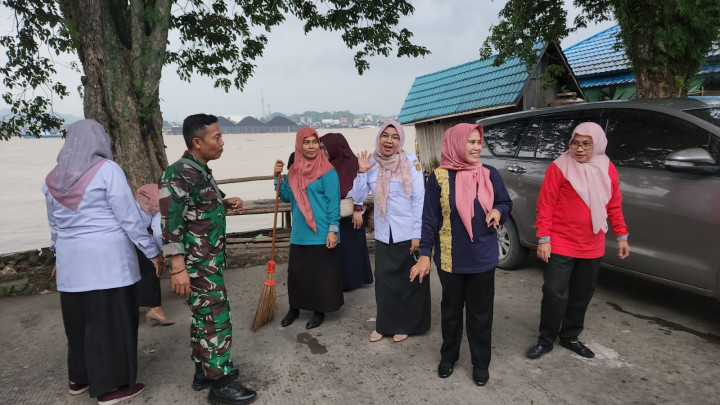 KERJA BAKTI BERSAMA KODIM DALAM RANGKA HARI JUANG TNI AD KE-78 TAHUN