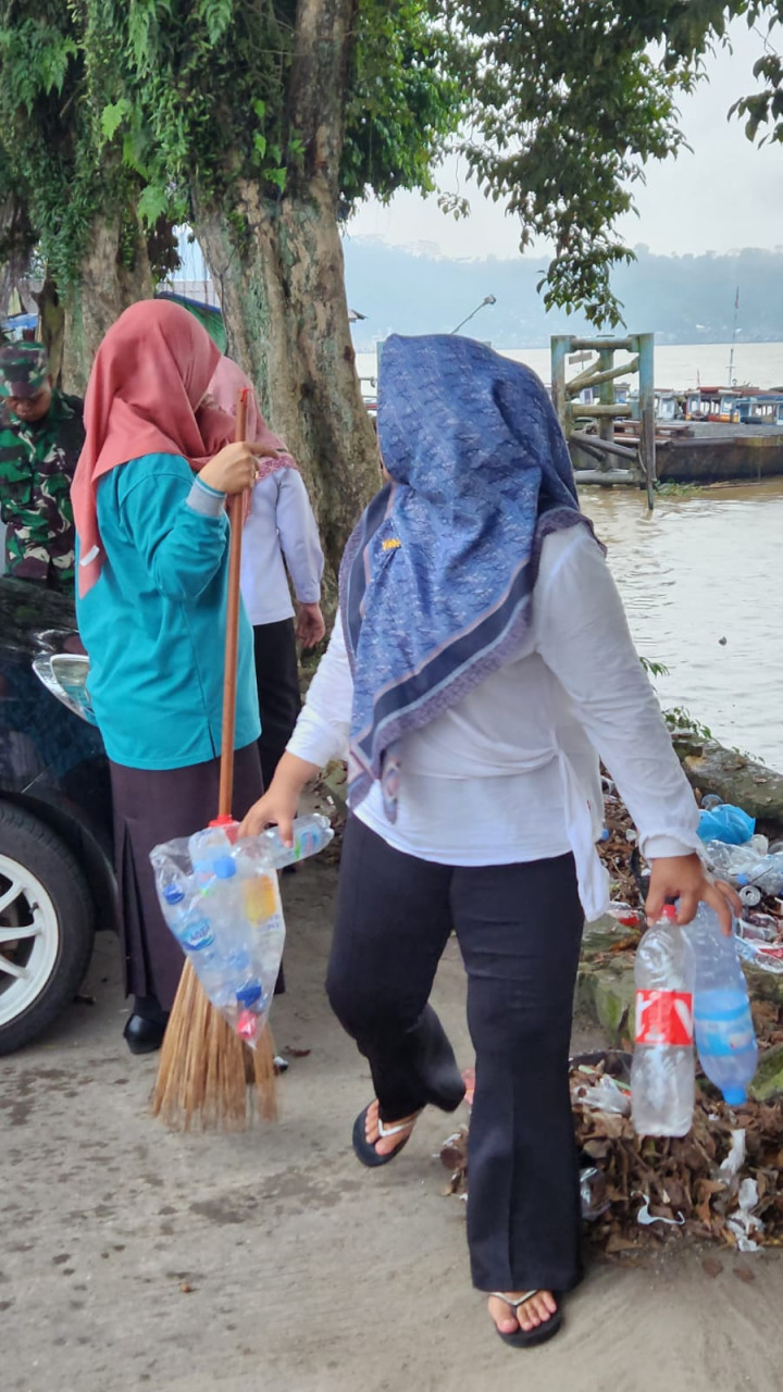 KERJA BAKTI BERSAMA KODIM DALAM RANGKA HARI JUANG TNI AD KE-78 TAHUN