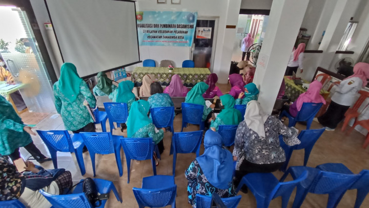 Sosialisasi dan Pembinaan Dasawisma di Wilayah Kelurahan Pelabuhan Kecamatan Samarinda Kota