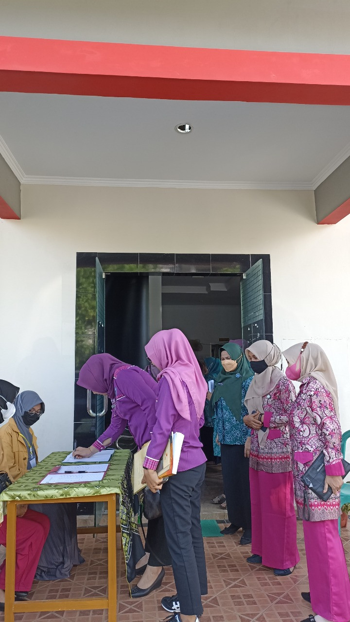 Sosialisasi dan Pembinaan Dasawisma di Wilayah Kelurahan Pelabuhan Kecamatan Samarinda Kota