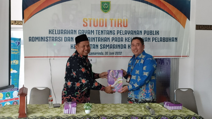 Studi Tiru Kelurahan Gayam tentang Pelayanan Publik Administrasi dan Pemerintahan pada Kelurahan Pelabuhan Kecamatan Samarinda Kota