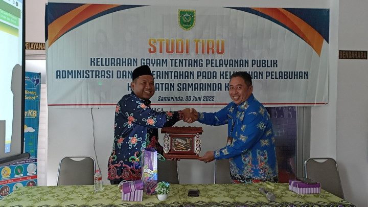 Studi Tiru Kelurahan Gayam tentang Pelayanan Publik Administrasi dan Pemerintahan pada Kelurahan Pelabuhan Kecamatan Samarinda Kota