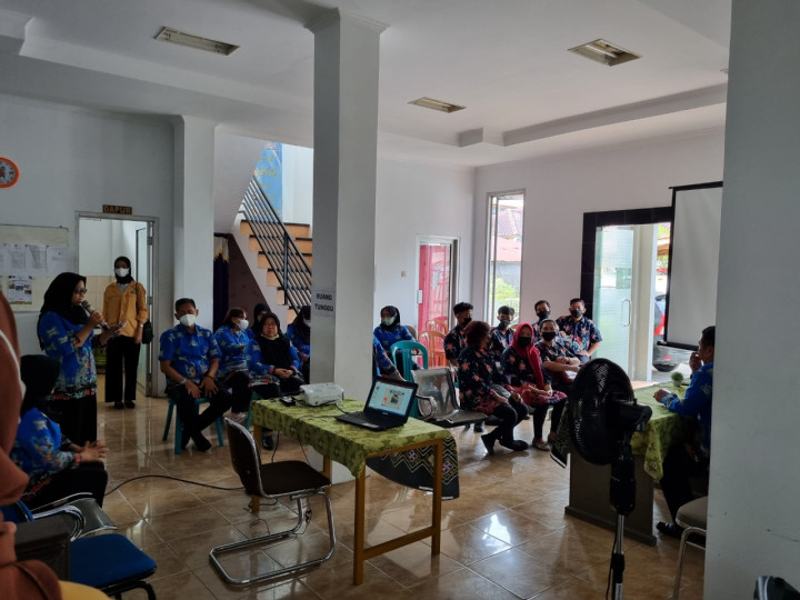 Studi Tiru Kelurahan Gayam tentang Pelayanan Publik Administrasi dan Pemerintahan pada Kelurahan Pelabuhan Kecamatan Samarinda Kota