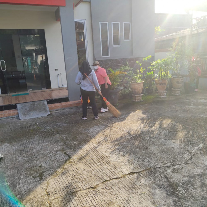 Kegiatan Jumat Bersih Di kelurahan Pelabuhan,Tanggal 22 Juli 2022