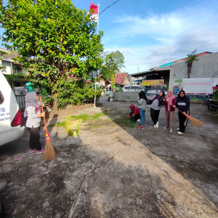 Kegiatan Jumat Bersih Di kelurahan Pelabuhan,Tanggal 22 Juli 2022