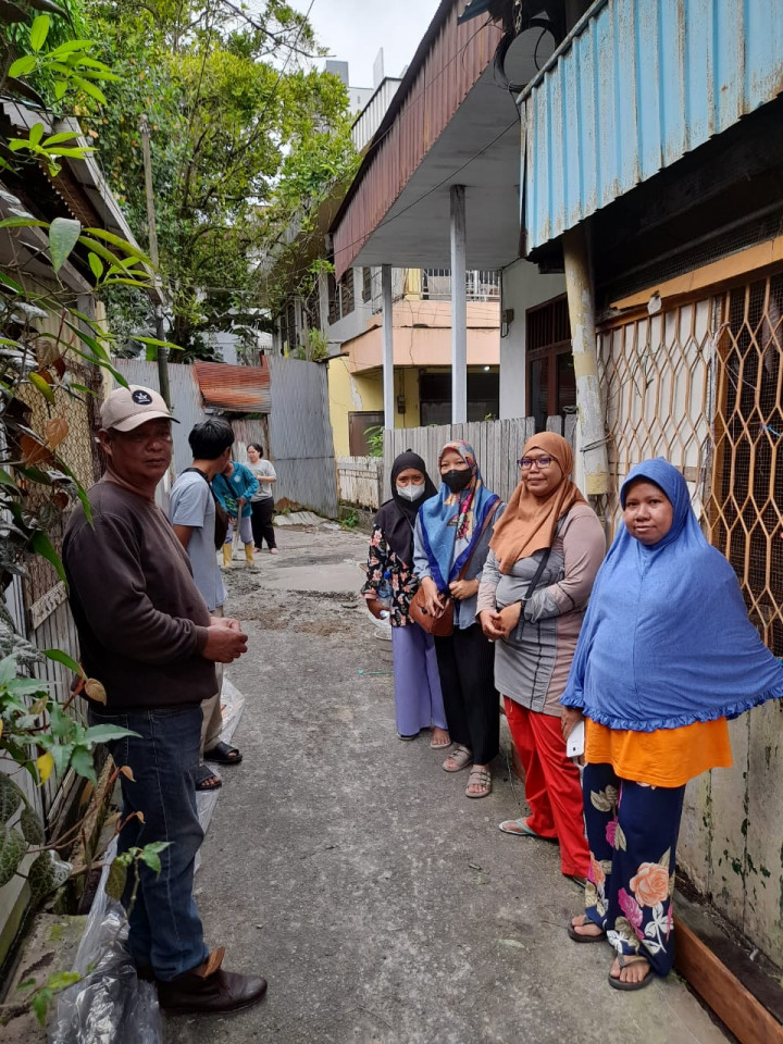 Kegiatan PROBEBAYA  POKMAS 1.... Semenisasi di Jalan P.Hidayatullah Gang Batu Rt. 16 Kelurahan Pelabuhan Kecamatan Samarinda Kota....Tanggal 24 Juli 2022