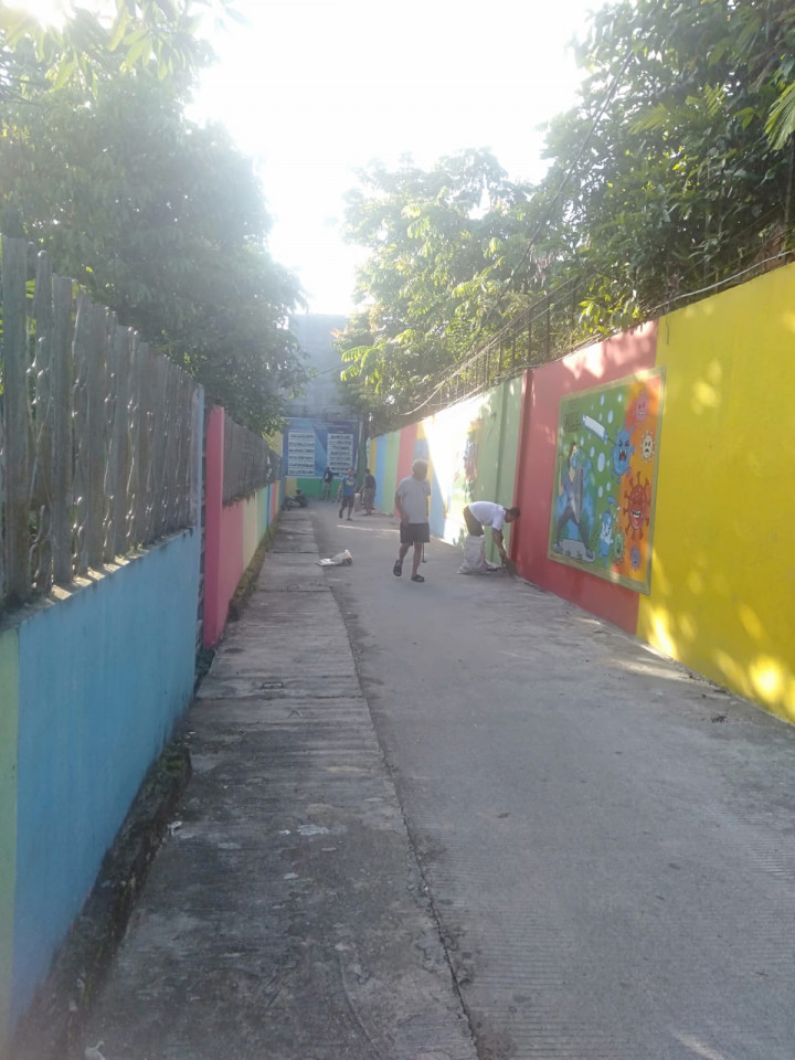 Kegiatan  POKMAS 2 Minggu tanggal 25 Juli 2022... Gotong Royong di wilayah RT. 42 dan RT. 33 jalan Aminah Syukur Gang H. Salman yang diikuiti oleh warga sekitar....semat pagi semua......