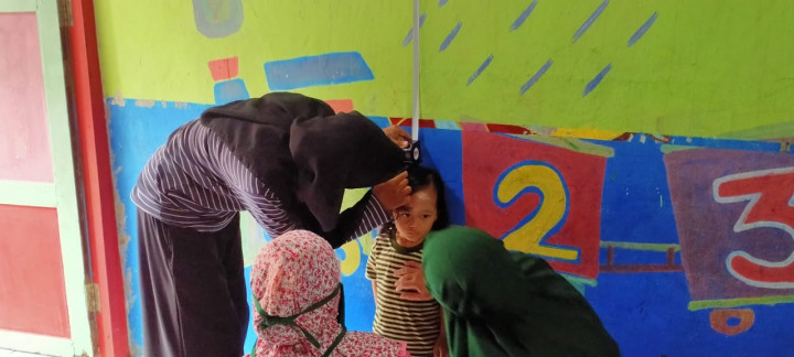 Posyandu Kesehatan Anak di RT 05 Kelurahan Pelabuhan. 14 Juli 2022