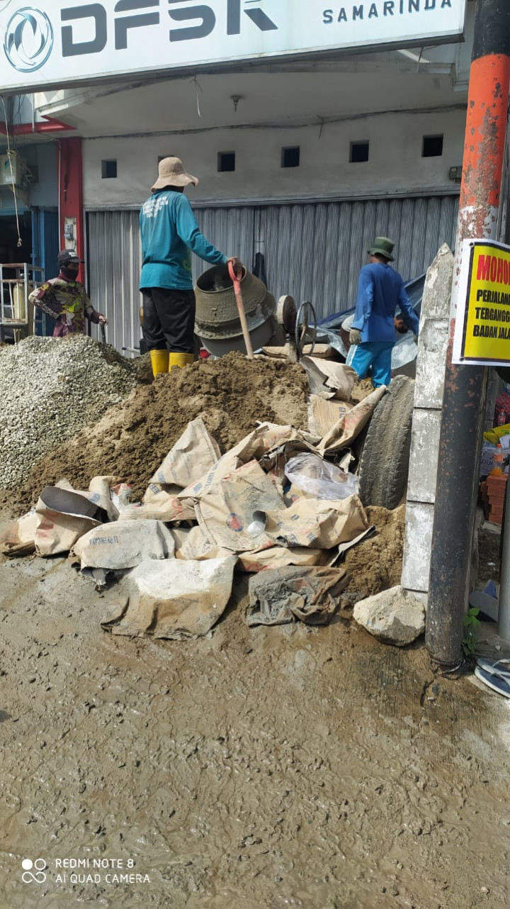 Kegiatan Probebaya Tahun 2022 Semenisasi Gang Batu RT. 16  dan Pembuatan Gapura di Gang Rahayu RT. 07 Jalan P. Hidayatullah