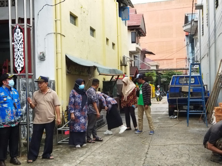Kegiatan Probebaya Tahun 2022 Semenisasi Gang Batu RT. 16  dan Pembuatan Gapura di Gang Rahayu RT. 07 Jalan P. Hidayatullah