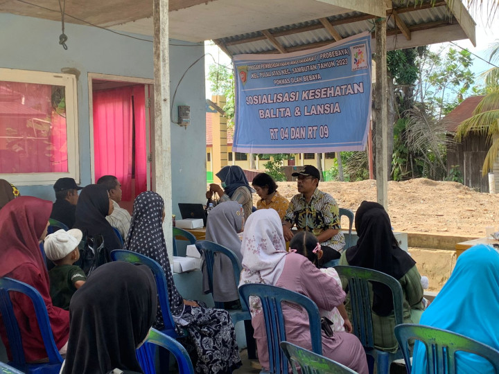 Sosialisasi Kesehatan Balita dan Lansia, RT 04 & RT 09 Kel. Pulau Atas Kec. Sambutan. Hari JUM'AT 01 Desember 2023