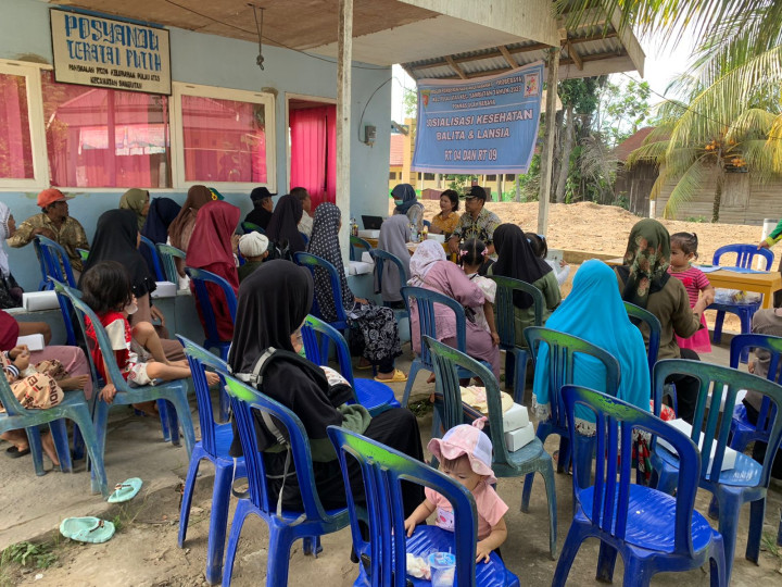 Sosialisasi Kesehatan Balita dan Lansia, RT 04 & RT 09 Kel. Pulau Atas Kec. Sambutan. Hari JUM'AT 01 Desember 2023