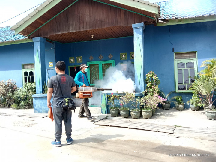 fogging di RT. 25 Kel. Rapak Dalam