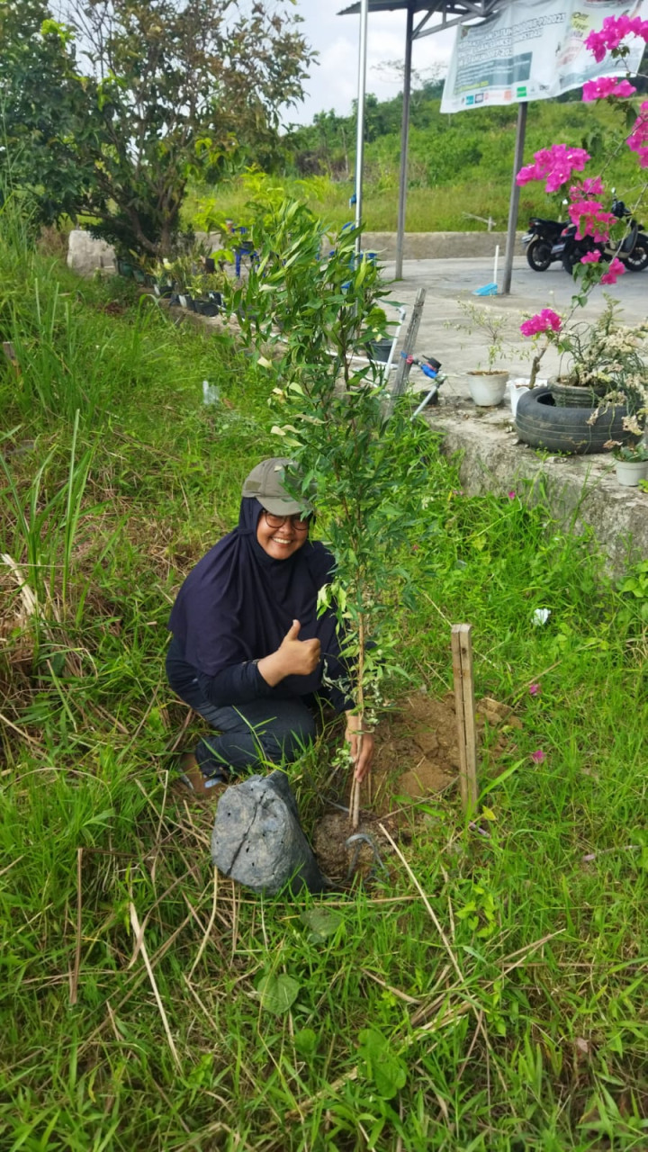Penanaman 1000 Pohon Produktif