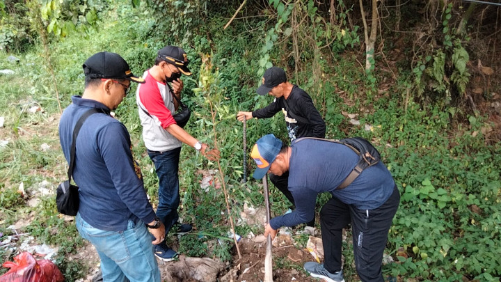 Penanaman 1000 Pohon Produktif