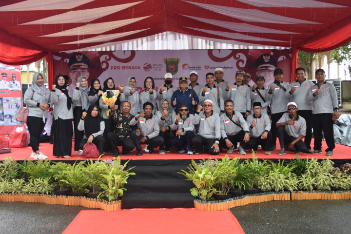 Penyerahan Probebaya Tahun 2023 Kecamatan Loa Janan Ilir oleh Bpk. WALIKOTA