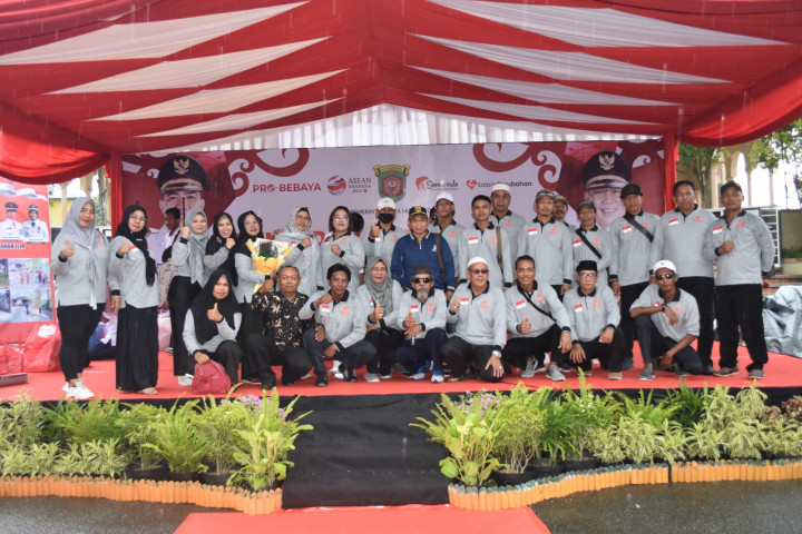 Penyerahan Probebaya Tahun 2023 Kecamatan Loa Janan Ilir oleh Bpk. WALIKOTA