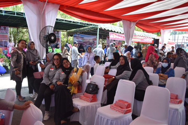 Penyerahan Probebaya Tahun 2023 Kecamatan Loa Janan Ilir oleh Bpk. WALIKOTA
