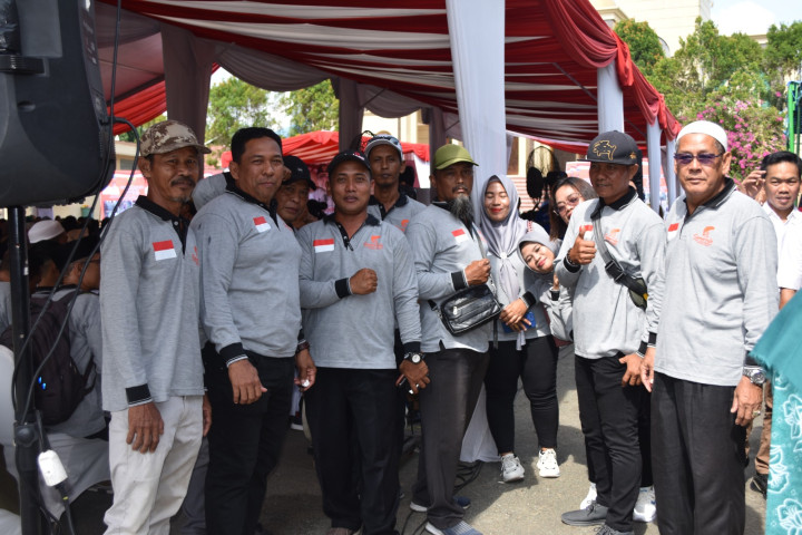 Penyerahan Probebaya Tahun 2023 Kecamatan Loa Janan Ilir oleh Bpk. WALIKOTA