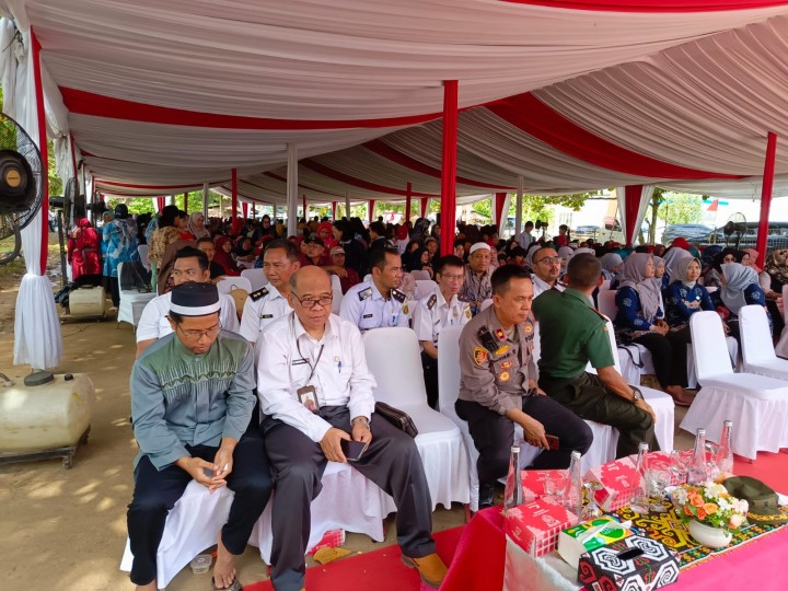 Penyerahan Program PROBEBAYA oleh Walikota Samarinda Kec. Loa Janan Ilir