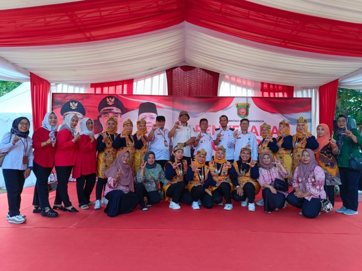 Penyerahan Program PROBEBAYA oleh Walikota Samarinda Kec. Loa Janan Ilir