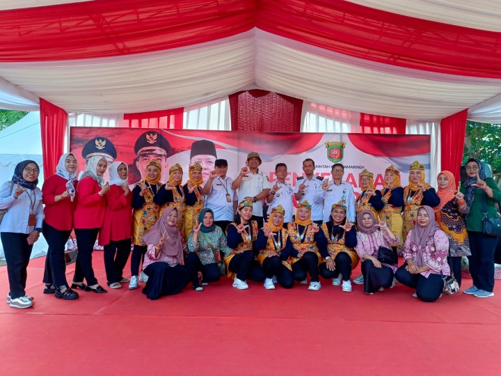 Penyerahan Program PROBEBAYA oleh Walikota Samarinda Kec. Loa Janan Ilir