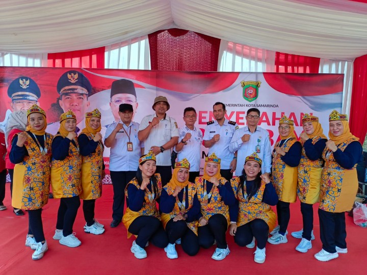 Penyerahan Program PROBEBAYA oleh Walikota Samarinda Kec. Loa Janan Ilir