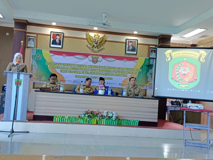 Kegiatan Sosialisasi Peraturan Bersama Menteri (PMB) Menteri Agama Nomor 9 dan Menteri Dalam Negeri No 8 Tahun 2006 serta Penguatan Moderasi Umat Beragama di Wilayah Kecamatan Loa Janan Ilir